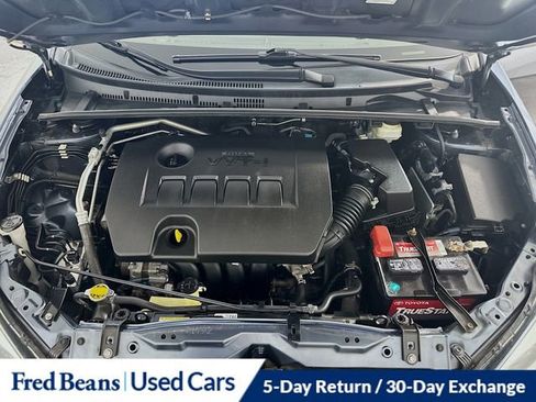 Used 2015 Toyota Corolla L image 25
