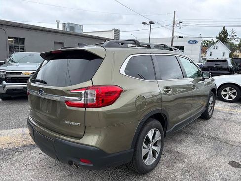 Used 2023 Subaru Ascent Premium w/ Convenience Package AWD/4WD image 5
