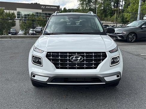 New 2025 Hyundai Venue Limited image 2