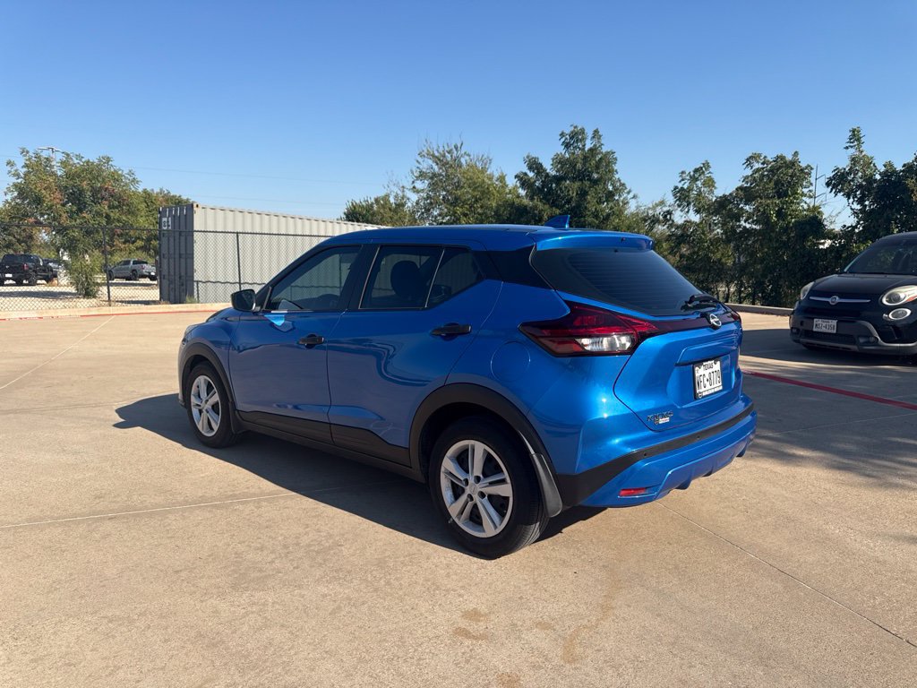 Certified 2025 Nissan Kicks Play S FWD image 3