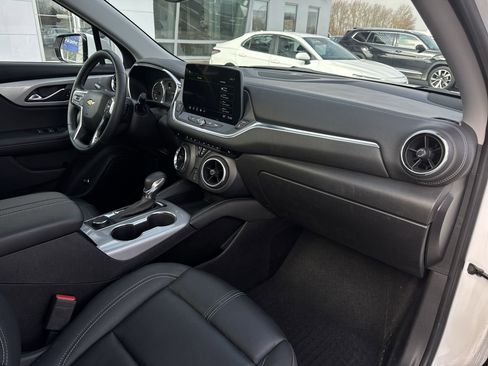 Certified 2023 Chevrolet Blazer LT w/ LPO, Black Grille Bar Package image 29