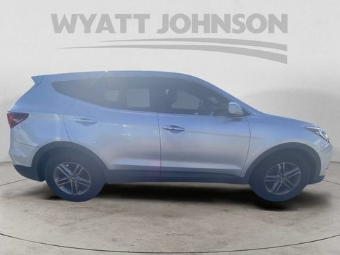 Used 2018 Hyundai Santa Fe Sport FWD image 11