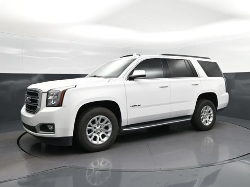 Used 2020 GMC Yukon SLT w/ Open Road Package RWD image 3