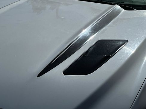 Used 2017 Ford Mustang GT Premium RWD image 4