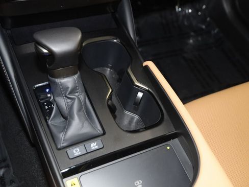 Used 2025 Lexus ES 300h F Sport w/ Accessory Package (Z1) image 29