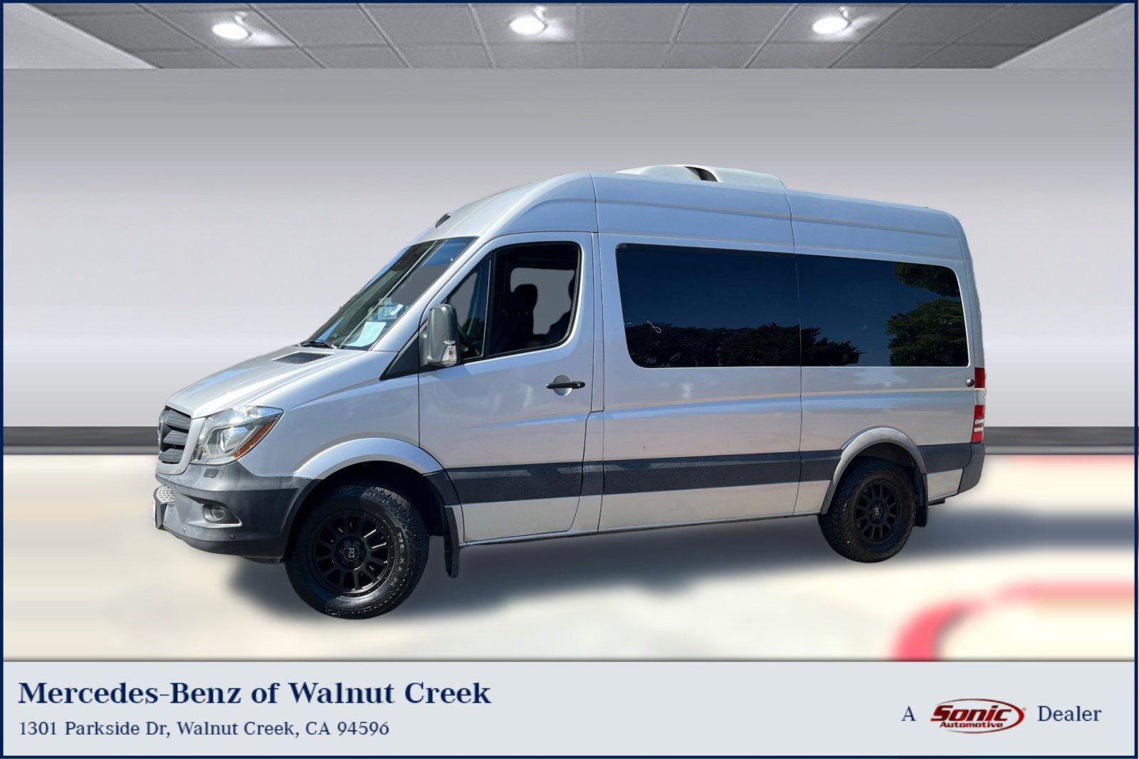 Used 2018 Mercedes-Benz Sprinter 2500 image 1