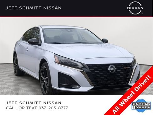 Certified 2025 Nissan Altima 2.5 SR image 1