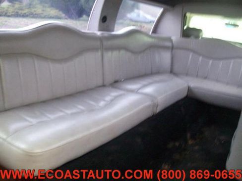 Used 1996 Lincoln Town Car Executive RWD image 6
