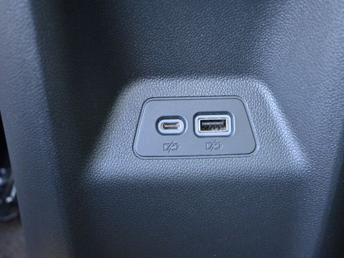 Used 2023 Buick Envision Essence w/ Sport Touring Package image 15