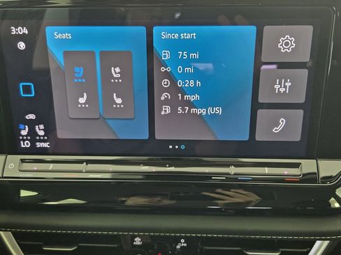 Used 2024 Volkswagen Atlas SE image 19