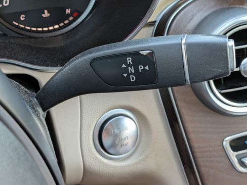 Certified 2018 Mercedes-Benz GLC 300 4MATIC image 22