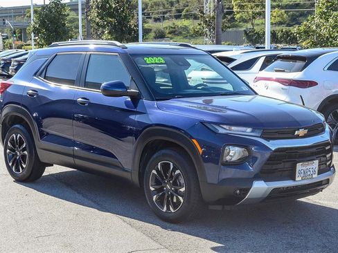 Used 2023 Chevrolet TrailBlazer LT image 1