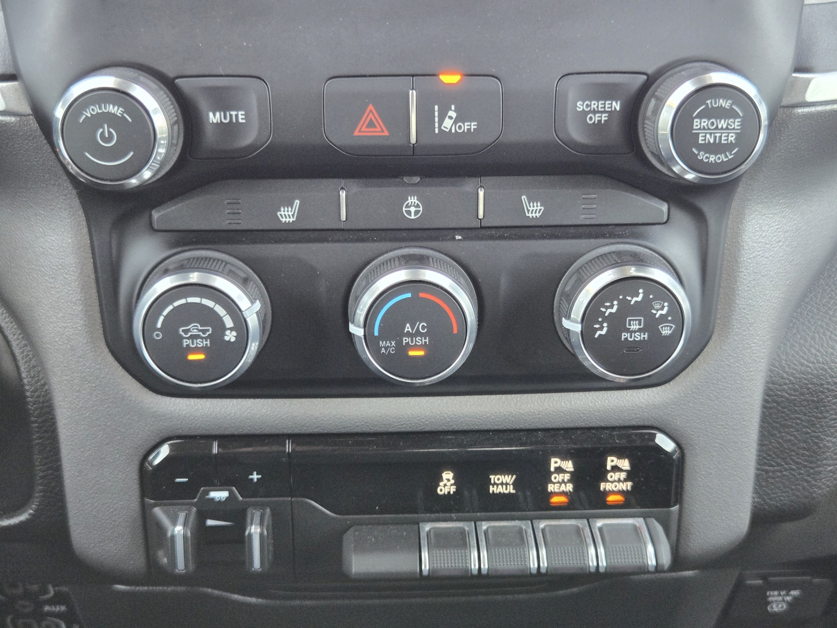 Used 2023 RAM 1500 Big Horn AWD/4WD image 15