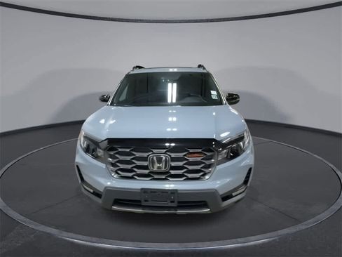 Used 2023 Honda Passport TrailSport image 3