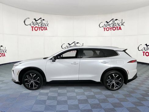 New 2026 Toyota Crown Signia image 4