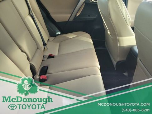 Used 2014 Toyota RAV4 Limited image 13