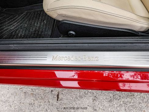 Used 2015 Mercedes-Benz SLK 250 image 35