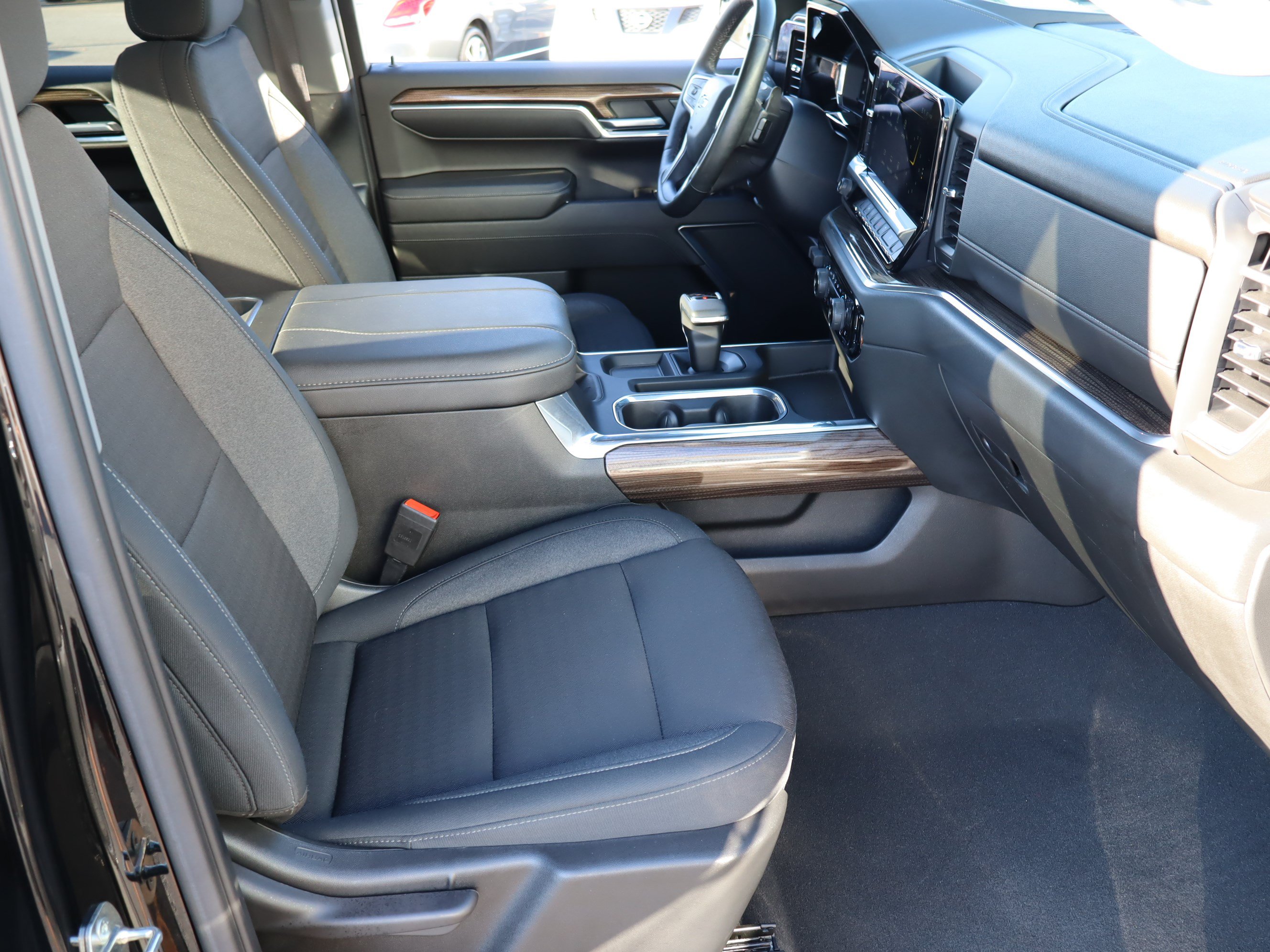 Used 2023 Chevrolet Silverado 1500 RST AWD/4WD image 35
