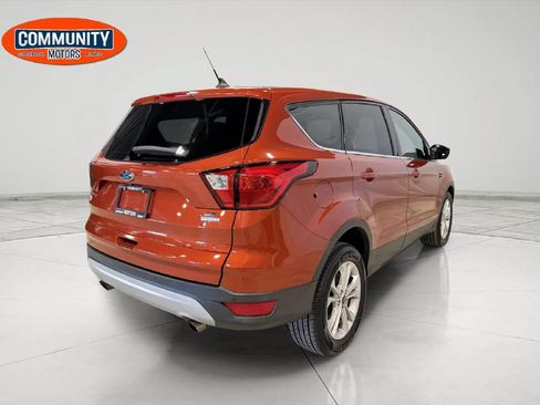Used 2019 Ford Escape SE FWD image 7