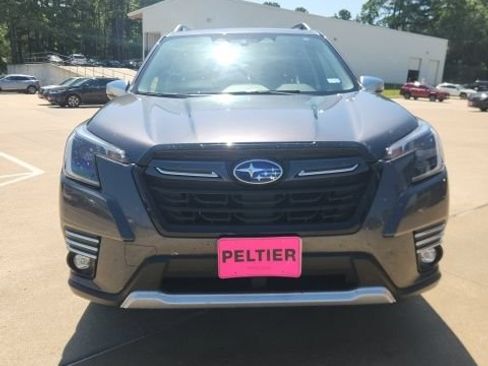 Used 2024 Subaru Forester Touring w/ Convenience Package AWD/4WD image 2