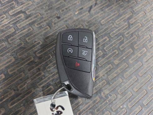 Used 2024 GMC Yukon XL SLE w/ Gmc Pro Safety Plus Package image 39