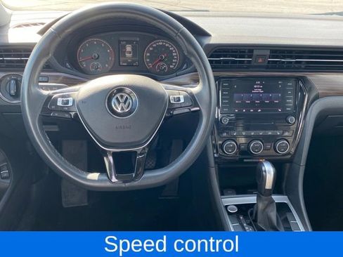 Used 2022 Volkswagen Passat 2.0T image 6