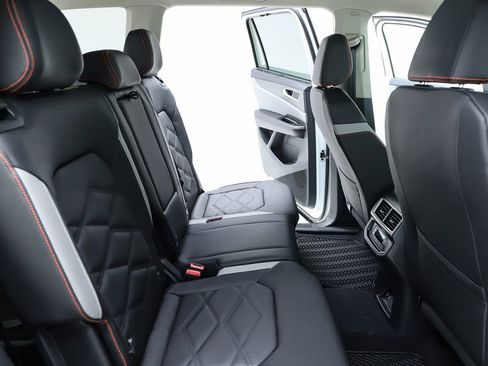 New 2026 Volkswagen Atlas Peak Edition image 77