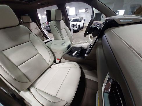 New 2026 GMC Yukon Denali w/ Advanced Technology Package AWD/4WD image 10
