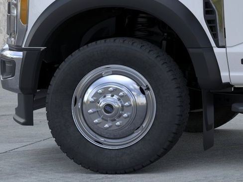 New 2026 Ford F550 4x4 Crew Cab image 19