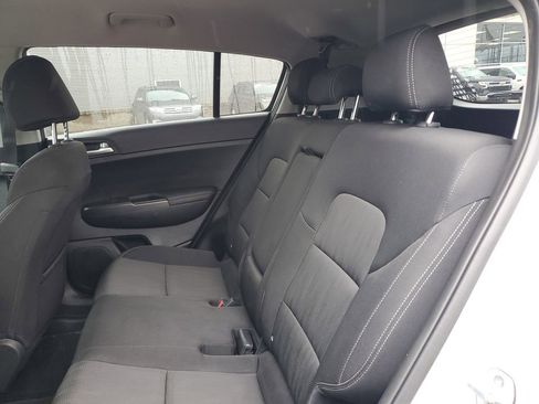 Used 2019 Kia Sportage LX image 8