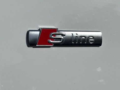 Used 2022 Audi Q3 2.0T Premium Plus image 29