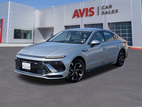 Used 2025 Hyundai Sonata SEL image 1