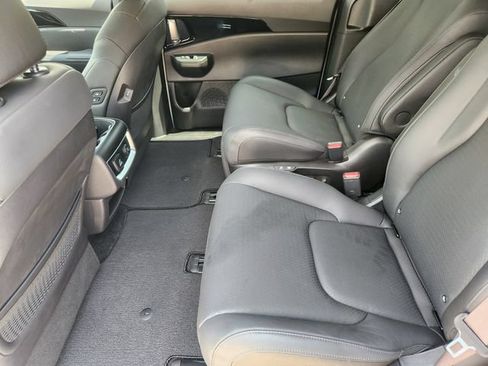 Used 2026 Kia Carnival SX Prestige FWD image 28