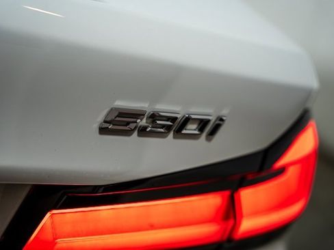 Used 2023 BMW 530i xDrive w/ Convenience Package image 31