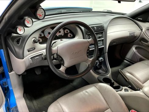 Used 2000 Ford Mustang GT RWD image 9