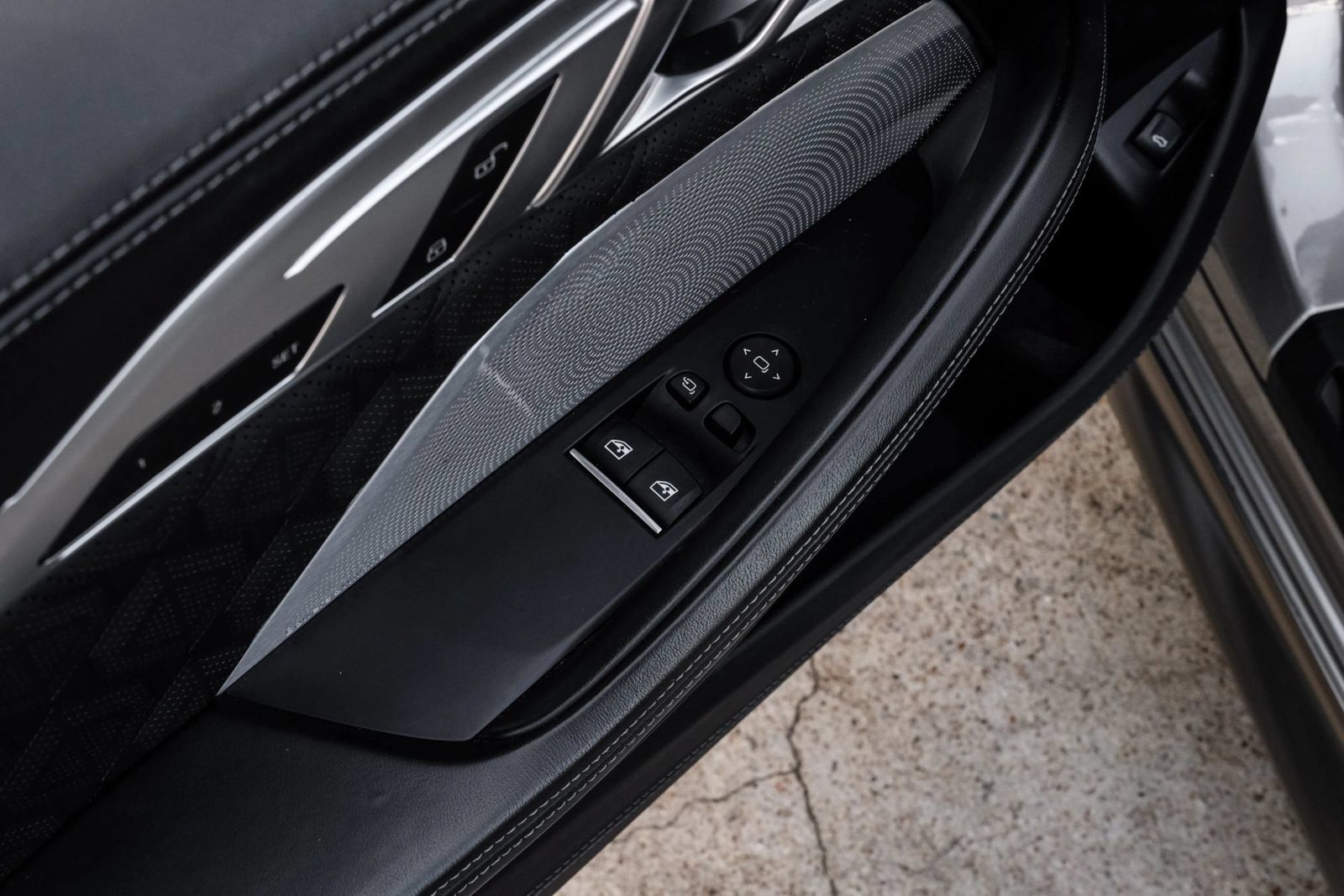 Used 2022 BMW M8 Competition w/ M Carbon Exterior Package AWD/4WD image 46
