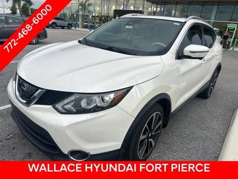 Used 2017 Nissan Rogue Sport SL w/ SL Premium Package FWD image 1
