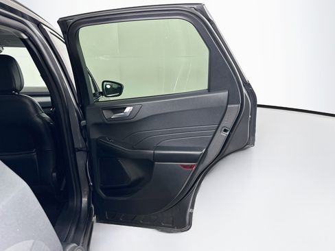 Used 2025 Ford Escape Platinum AWD/4WD image 31