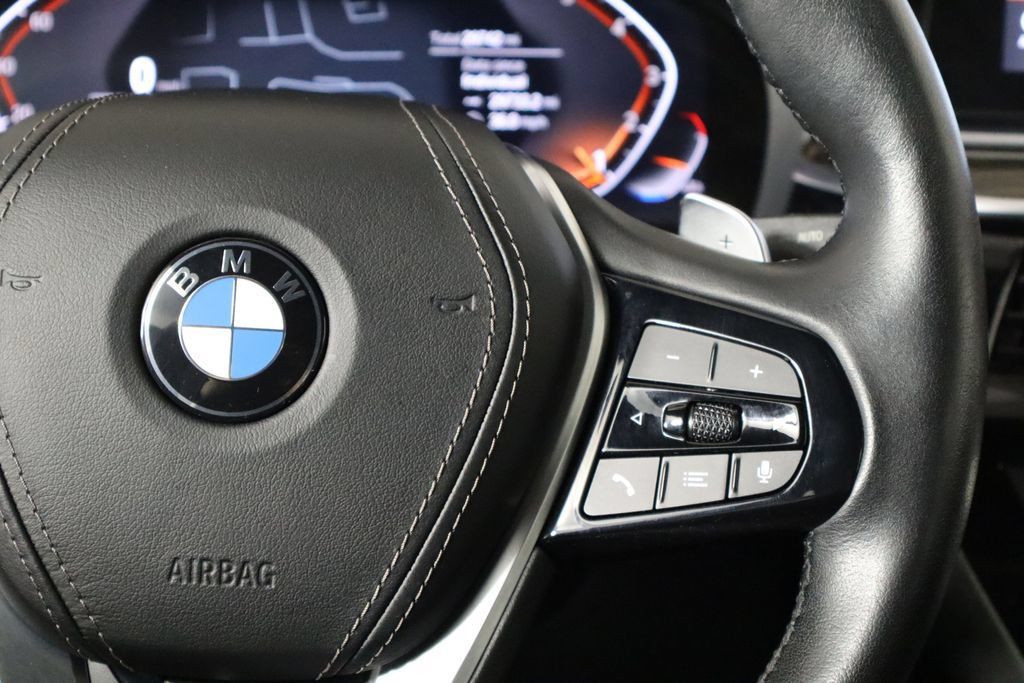 Used 2023 BMW 530i xDrive w/ Convenience Package AWD/4WD image 10
