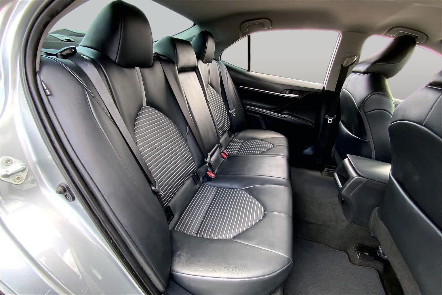 Used 2024 Toyota Camry SE FWD image 18