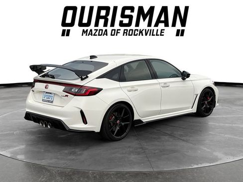 Used 2024 Honda Civic Type R image 6