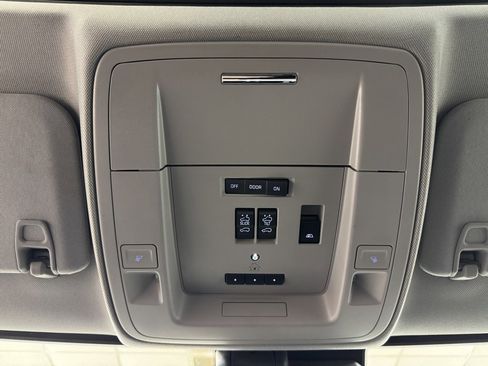 Used 2019 Chevrolet Silverado 2500 High Country w/ Duramax Plus Package image 41