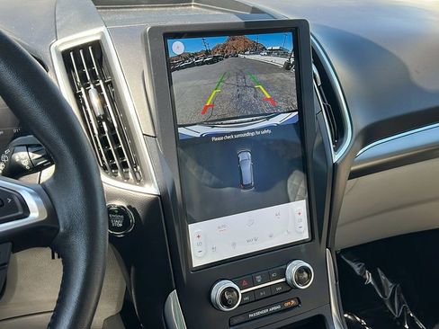 Certified 2023 Ford Edge Titanium AWD/4WD image 19