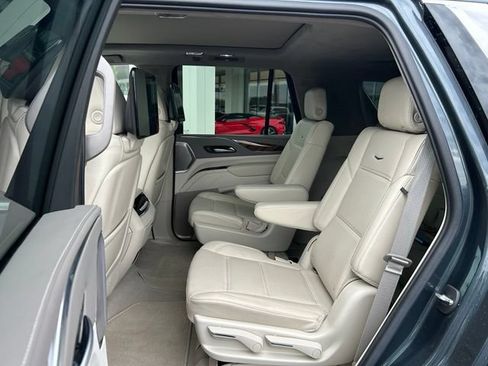 Used 2021 Cadillac Escalade Premium Luxury Platinum AWD/4WD image 23