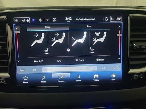 Used 2025 Chrysler Pacifica Select image 33