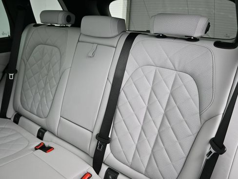 Used 2024 BMW X5 xDrive50e w/ Premium Package AWD/4WD image 6