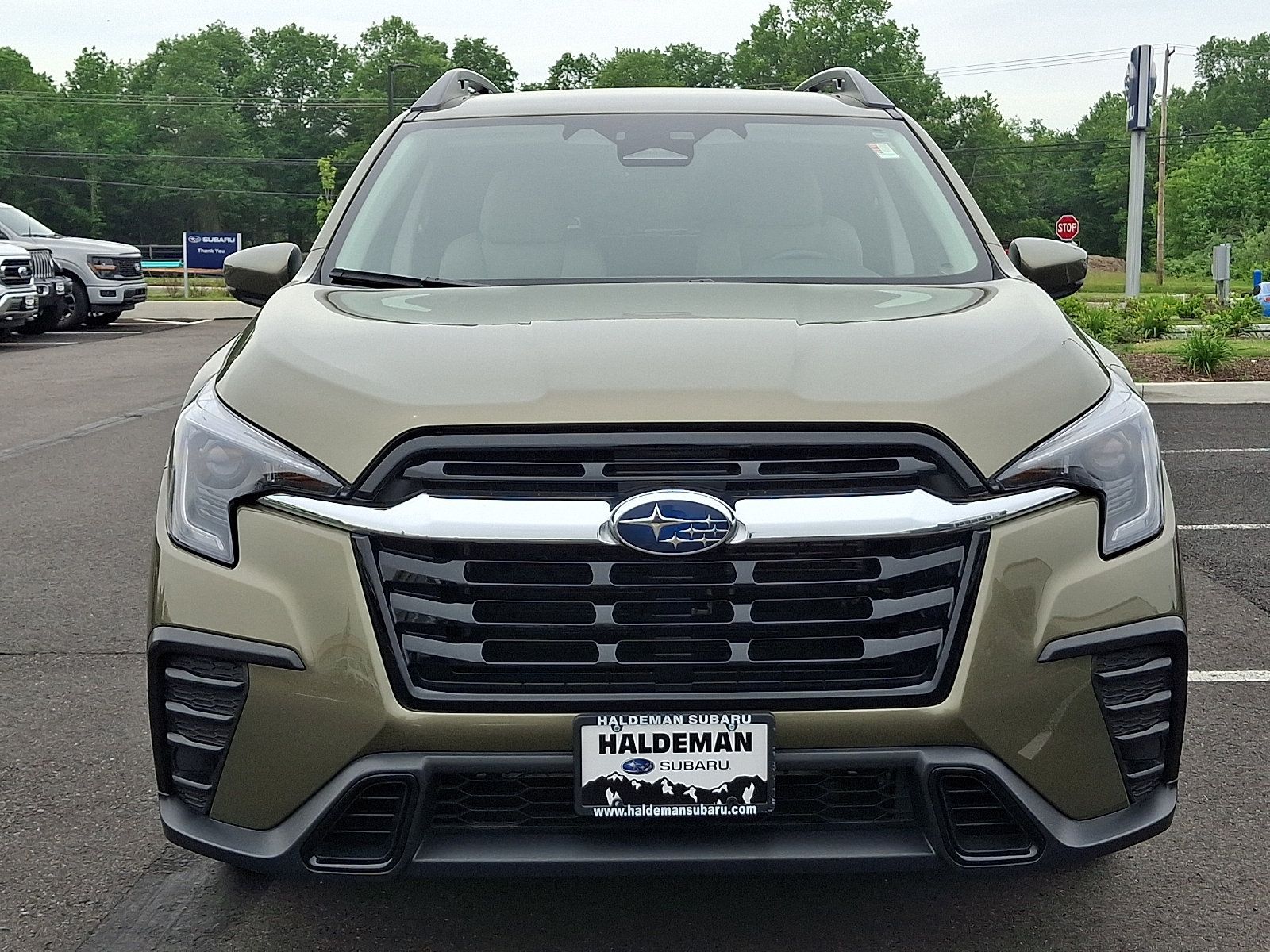 Certified 2025 Subaru Ascent Premium AWD/4WD image 2