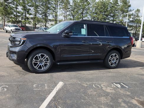 New 2026 Ford Expedition Active AWD/4WD image 4