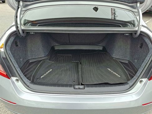 Used 2022 Honda Accord Sport image 29
