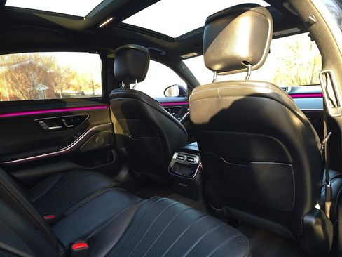 Used 2022 Mercedes-Benz S 500 4MATIC image 19